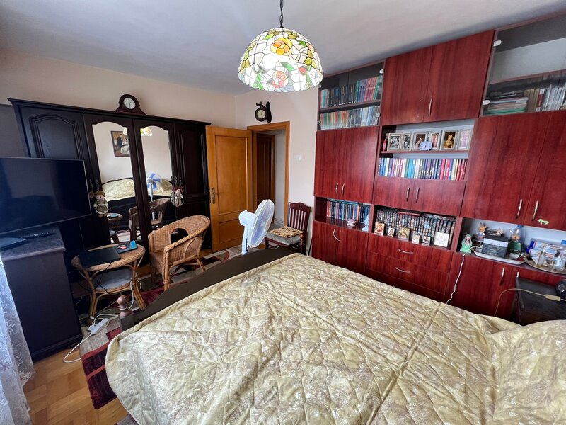 Iancului, Vatra Luminoasa, 5 camere, centrala proprie